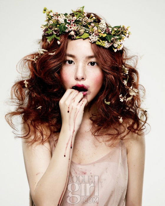 Spring Comes with Min Hyo Rin