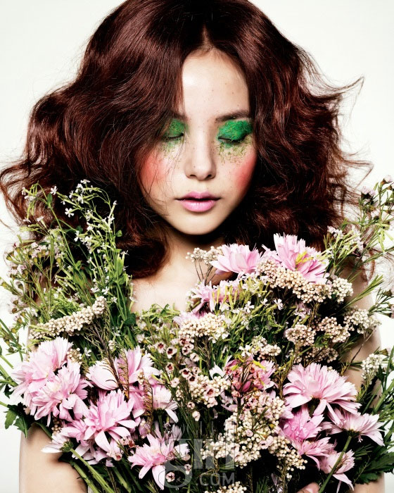 Spring Comes with Min Hyo Rin
