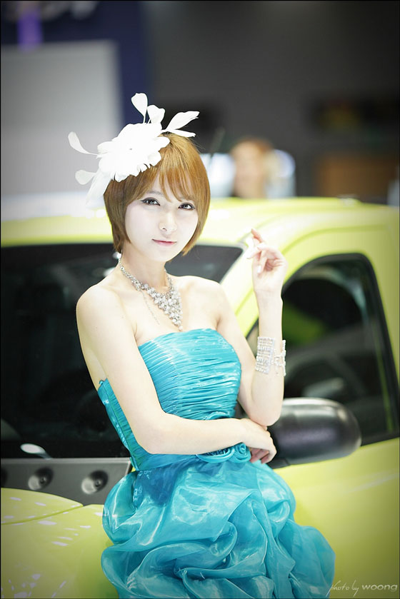 Model Jang Jung Eun at Seoul Motor Show 2011 » AsianCeleb