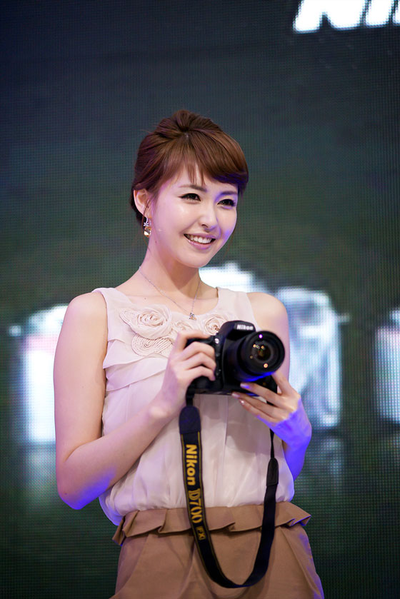 Model Kang Yui at Photo & Imaging 2011 » AsianCeleb