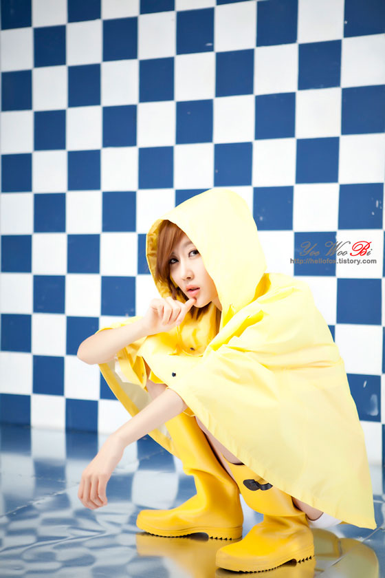 Choi Byul I yellow raincoat
