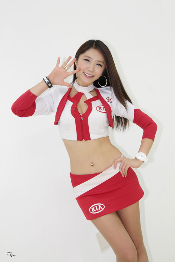 Race queen Kim Ha Eum at 2011 Korea Speed Festival » AsianCeleb