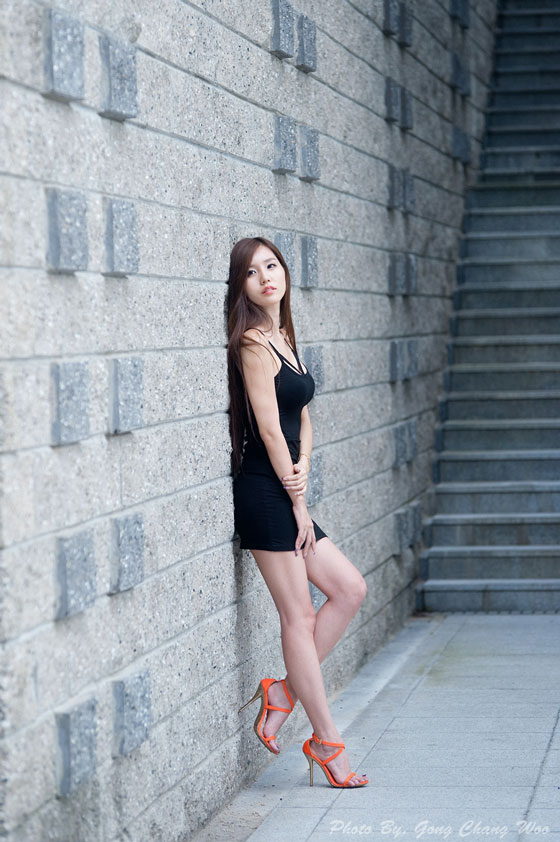 Lee Ji Min black mini dress