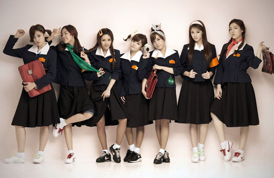 Girl group T-ara’s “Roly Poly” album school girl » AsianCeleb
