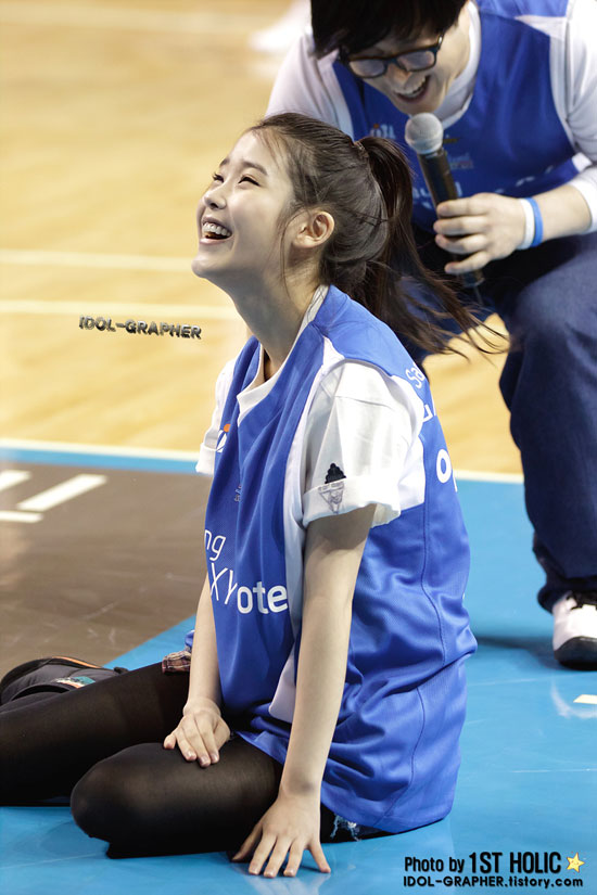 Korean singer IU basketball