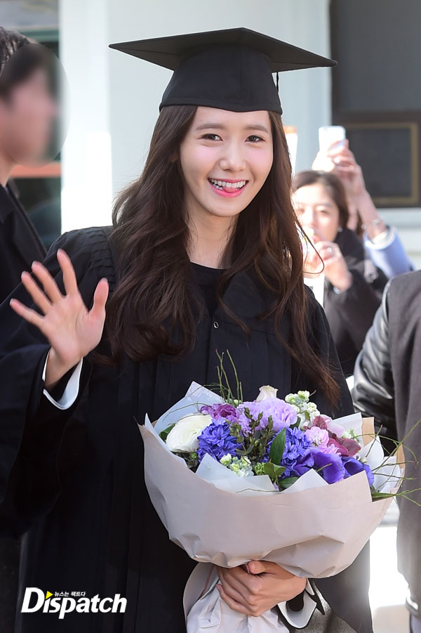 Girls Generation Yoona university graduation
