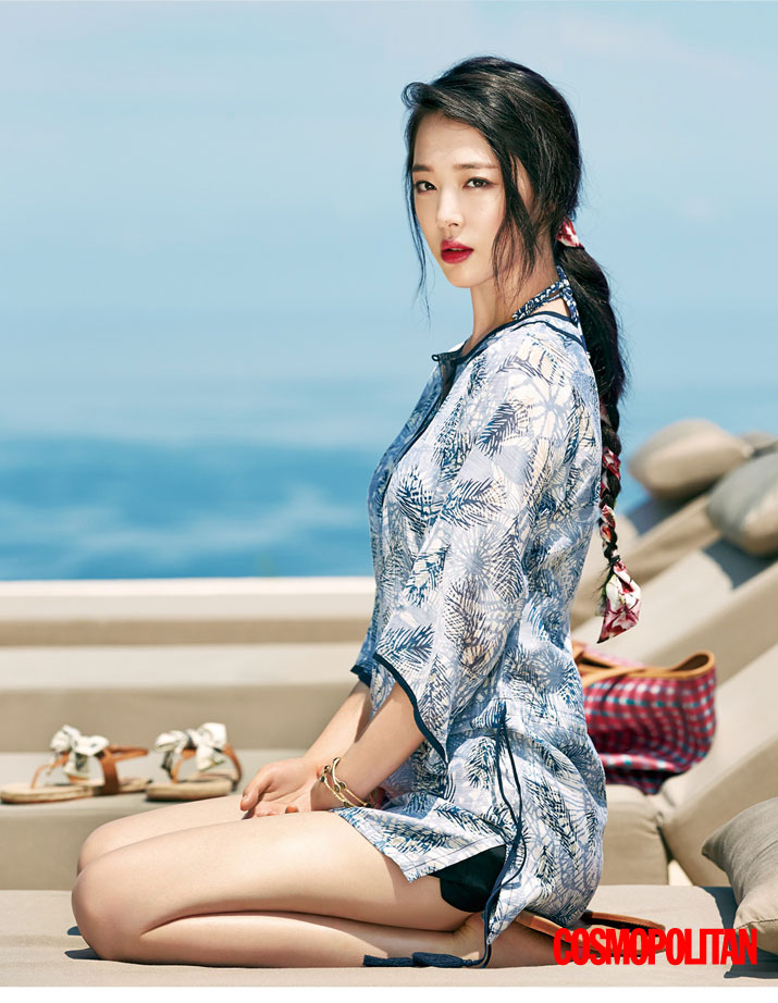Fx Sulli Korean Cosmopolitan Magazine